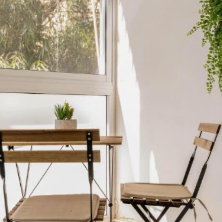 Central 1Br Oasis, Fast Fiber Wifi, Free Parking, Free Netflix With Shelter 海法 外观 照片