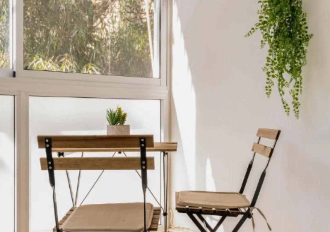 Central 1Br Oasis, Fast Fiber Wifi, Free Parking, Free Netflix With Shelter 海法 外观 照片